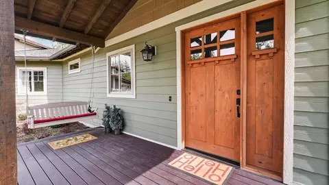 Entry Way - 1306 W Austin Rd, Spokane, WA 99208 photo 1 of 3