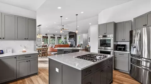 Kitchen - 1306 W Austin Rd, Spokane, WA 99208 photo 6 of 8