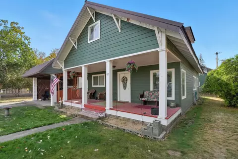 103 E Houghton St, Ione, WA 99139