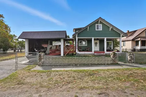 103 E Houghton St, Ione, WA 99139