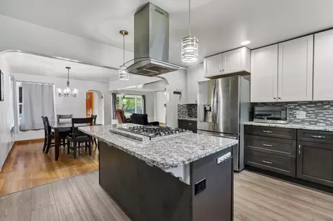 Kitchen - 3805 E Pratt Ave, Spokane, WA 99202 photo 2 of 4