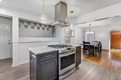 Kitchen - 3805 E Pratt Ave, Spokane, WA 99202 photo 4 of 4