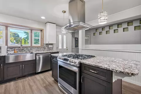 Kitchen - 3805 E Pratt Ave, Spokane, WA 99202 photo 3 of 4