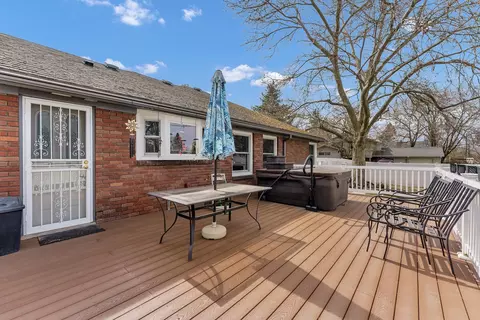 Exterior - 3805 E Pratt Ave, Spokane, WA 99202 photo 3 of 12