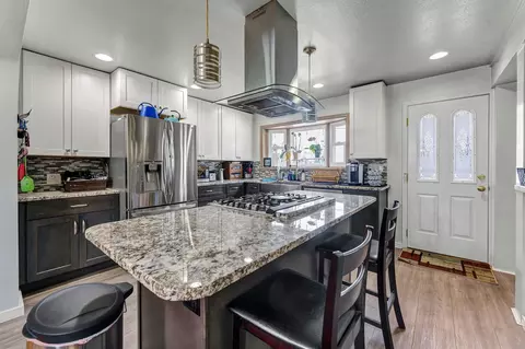 Kitchen - 3805 E Pratt Ave, Spokane, WA 99202 photo 3 of 4