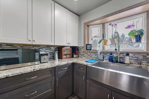 Kitchen - 3805 E Pratt Ave, Spokane, WA 99202 photo 1 of 4
