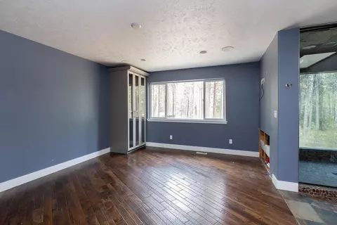 Bedroom - 4911 E Greenbluff Rd, Colbert, WA 99005 photo 10 of 11
