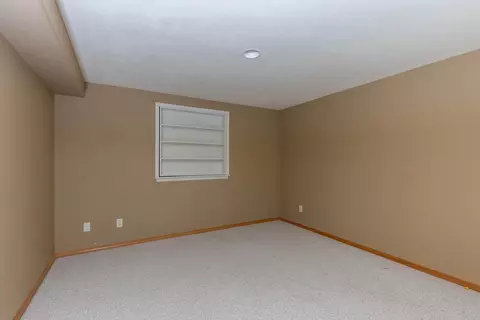 Bedroom - 4911 E Greenbluff Rd, Colbert, WA 99005 photo 11 of 11
