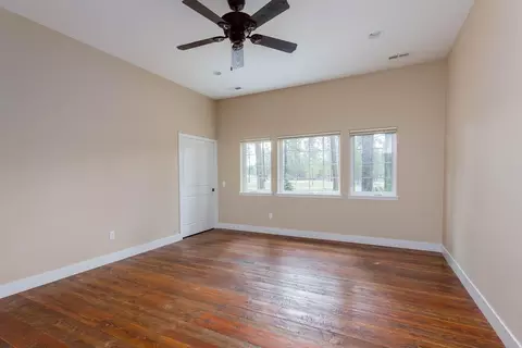 Bedroom - 4911 E Greenbluff Rd, Colbert, WA 99005 photo 5 of 11