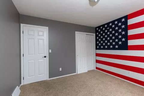 Bedroom - 4911 E Greenbluff Rd, Colbert, WA 99005 photo 9 of 11