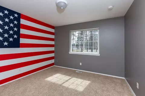 Bedroom - 4911 E Greenbluff Rd, Colbert, WA 99005 photo 8 of 11