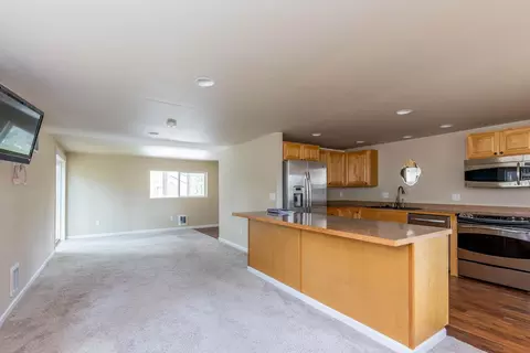 Living - 4911 E Greenbluff Rd, Colbert, WA 99005 photo 10 of 10