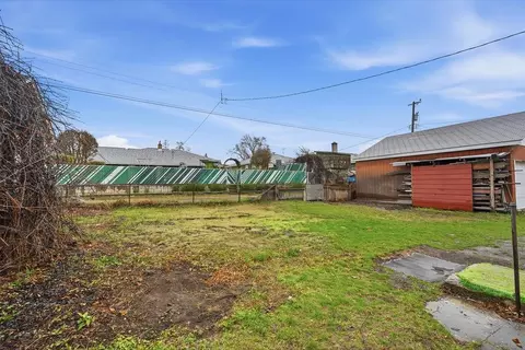 Exterior - 313 E Gordon Ave, Spokane, WA 99212 photo 8 of 8