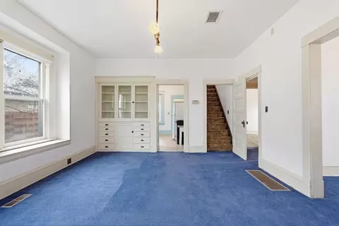 Living - 313 E Gordon Ave, Spokane, WA 99212 photo 5 of 5