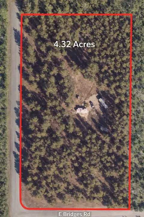 12351 E Bridges Rd, Elk, WA 99009