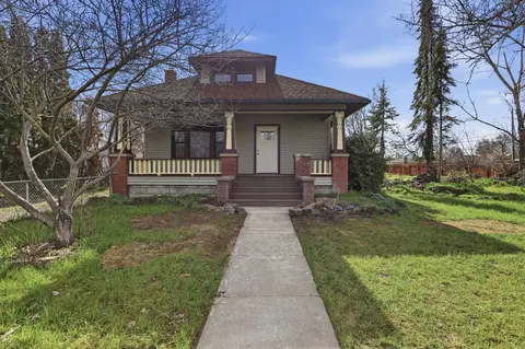 Exterior - 1930 E Marshall Ave, Spokane, WA 99207 photo 8 of 9