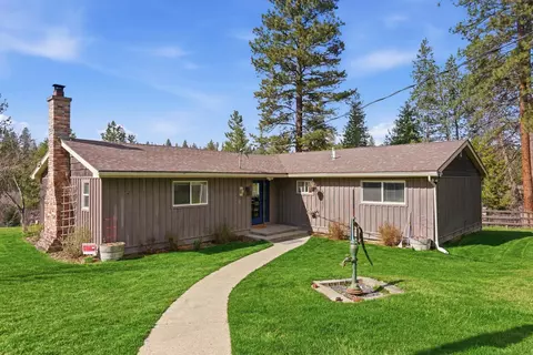 1020 W South Dragoon Dr, Colbert, WA 99005