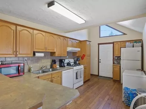 Kitchen - 3421 E Grace Ave, Spokane, WA 99217 photo 1 of 2