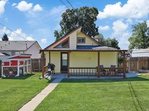 Exterior - 3421 E Grace Ave, Spokane, WA 99217 photo 3 of 8