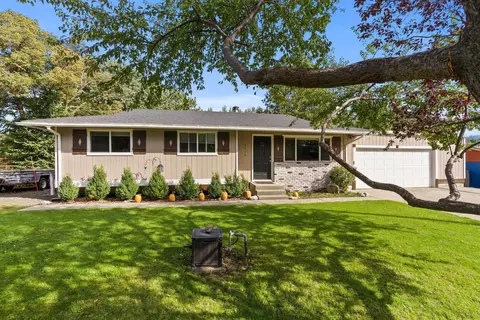 3914 N Murray Rd, Otis Orchards, WA 99027