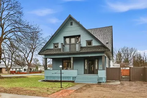 828 W Nebraska Ave, Spokane, WA 99205