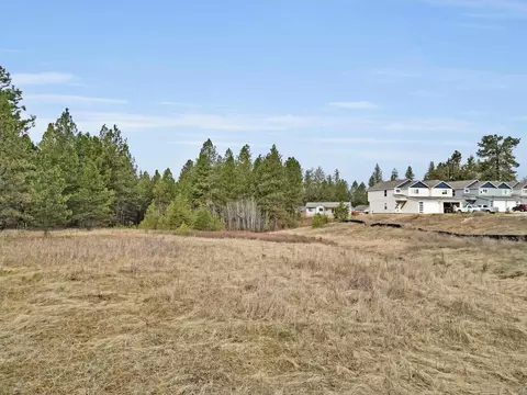8 E Nn E F St, Deer Park, WA 99006