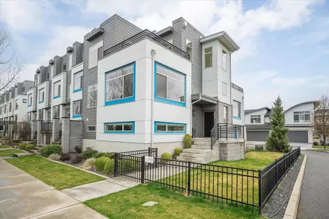 2023 W Summit Pkwy Ave, Spokane, WA 99201