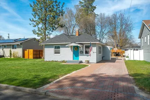1427 E Nebraska Ave, Spokane, WA 99208