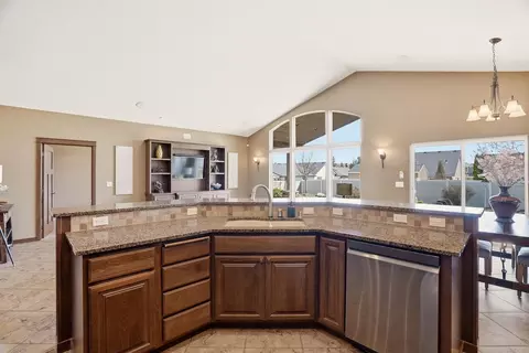 Kitchen - 202 E Alexa Ct, Spokane, WA 99208 photo 2 of 3