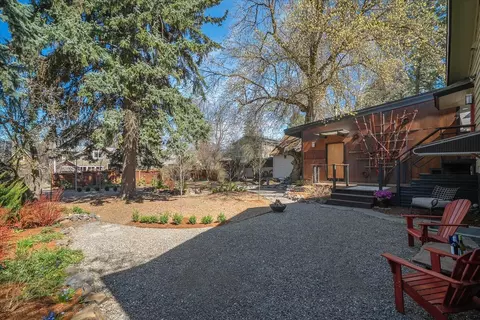 Exterior - 623 E 19th Ave, Spokane, WA 99203 photo 4 of 11
