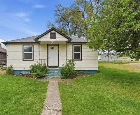 4317 N Evergreen Rd, Spokane, WA 99216
