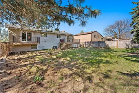 Exterior - 4022 E Sumac Dr, Spokane, WA 99223 photo 6 of 8