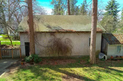 Exterior - 37 E 33rd Ave, Spokane, WA 99203 photo 2 of 8