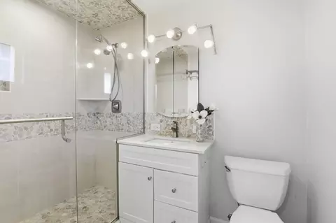 Bath - 12902 E 26th Ave, Spokane Valley, WA 99206 photo 2 of 3
