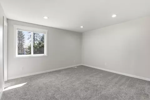 Bedroom - 12902 E 26th Ave, Spokane Valley, WA 99206 photo 3 of 4