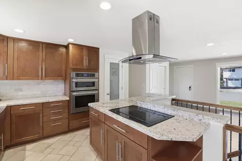 Kitchen - 12902 E 26th Ave, Spokane Valley, WA 99206 photo 2 of 3