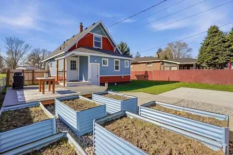 Exterior - 1407 E Crown Ave, Spokane, WA 99207 photo 3 of 14
