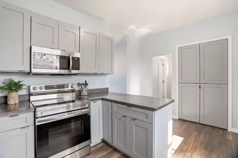 Kitchen - 1407 E Crown Ave, Spokane, WA 99207 photo 3 of 5