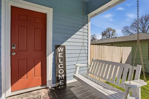 Exterior - 1407 E Crown Ave, Spokane, WA 99207 photo 9 of 14