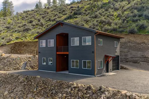 42840 N Buckhorn Dr, Deer Meadows, WA 99122