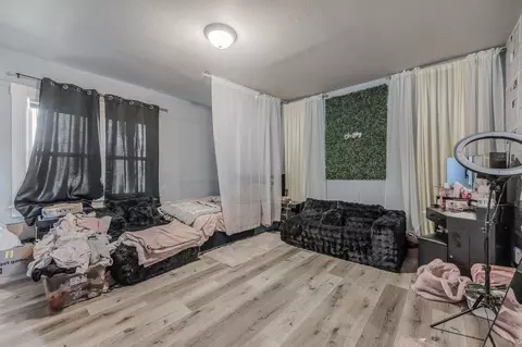 Bedroom - 218 E Baldwin Ave, Spokane, WA 99207 photo 5 of 6