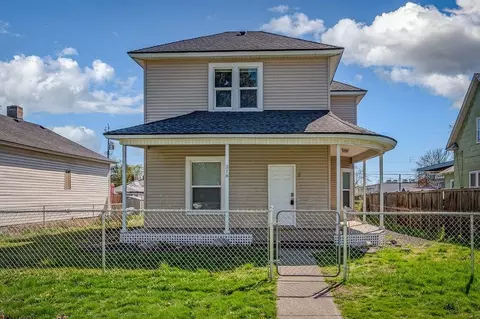 Exterior - 218 E Baldwin Ave, Spokane, WA 99207 photo 3 of 10