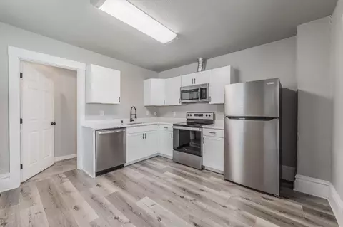Kitchen - 218 E Baldwin Ave, Spokane, WA 99207 photo 2 of 5