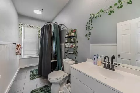 Bath - 218 E Baldwin Ave, Spokane, WA 99207 photo 3 of 3