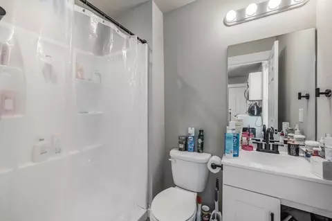 Bath - 218 E Baldwin Ave, Spokane, WA 99207 photo 1 of 3