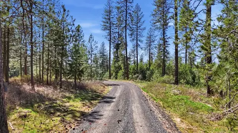6 E Nnn Elk Chattaroy Rd, Chattaroy, WA 99003