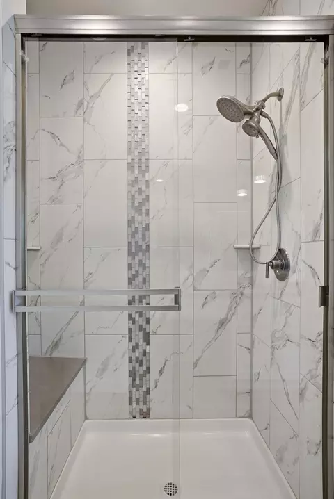 Bath - 1334 E Carriage Ct, Spokane, WA 99208 photo 2 of 3