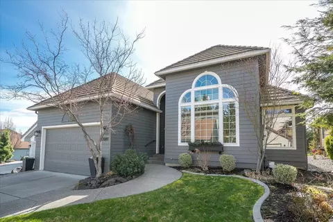 2089 S Parkwood Cir, Spokane, WA 99223