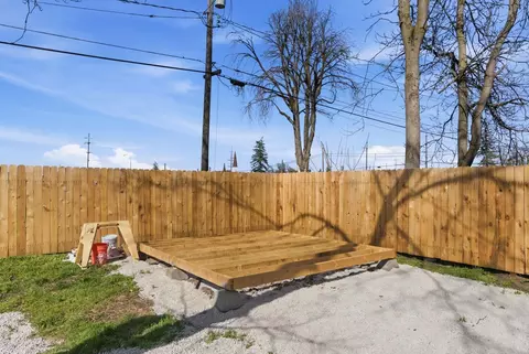 Exterior - 1713 E 4th Ave, Spokane, WA 99202 photo 6 of 9