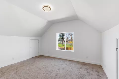 Bedroom - 1713 E 4th Ave, Spokane, WA 99202 photo 4 of 7